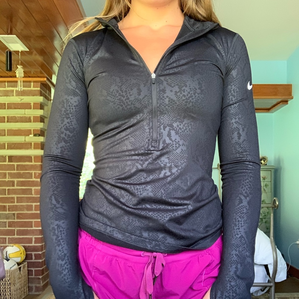 Nike pro half zip